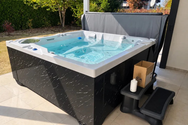 Hot tub Alpha 923