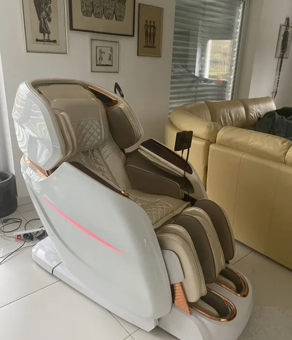 ASTARIJA AJ-8810 massage chair in white