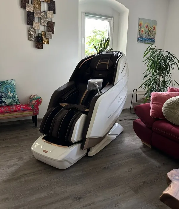 ASTARIJA SONIC massage chair in white and brown