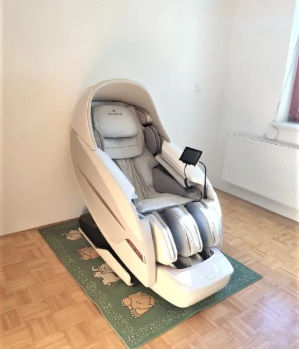 ASTARIJA AJ-131 PLUS massage chair